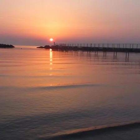木屋 Mobile In By Adriatic Sea *